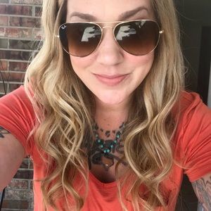 Meet your Posher, Sasha